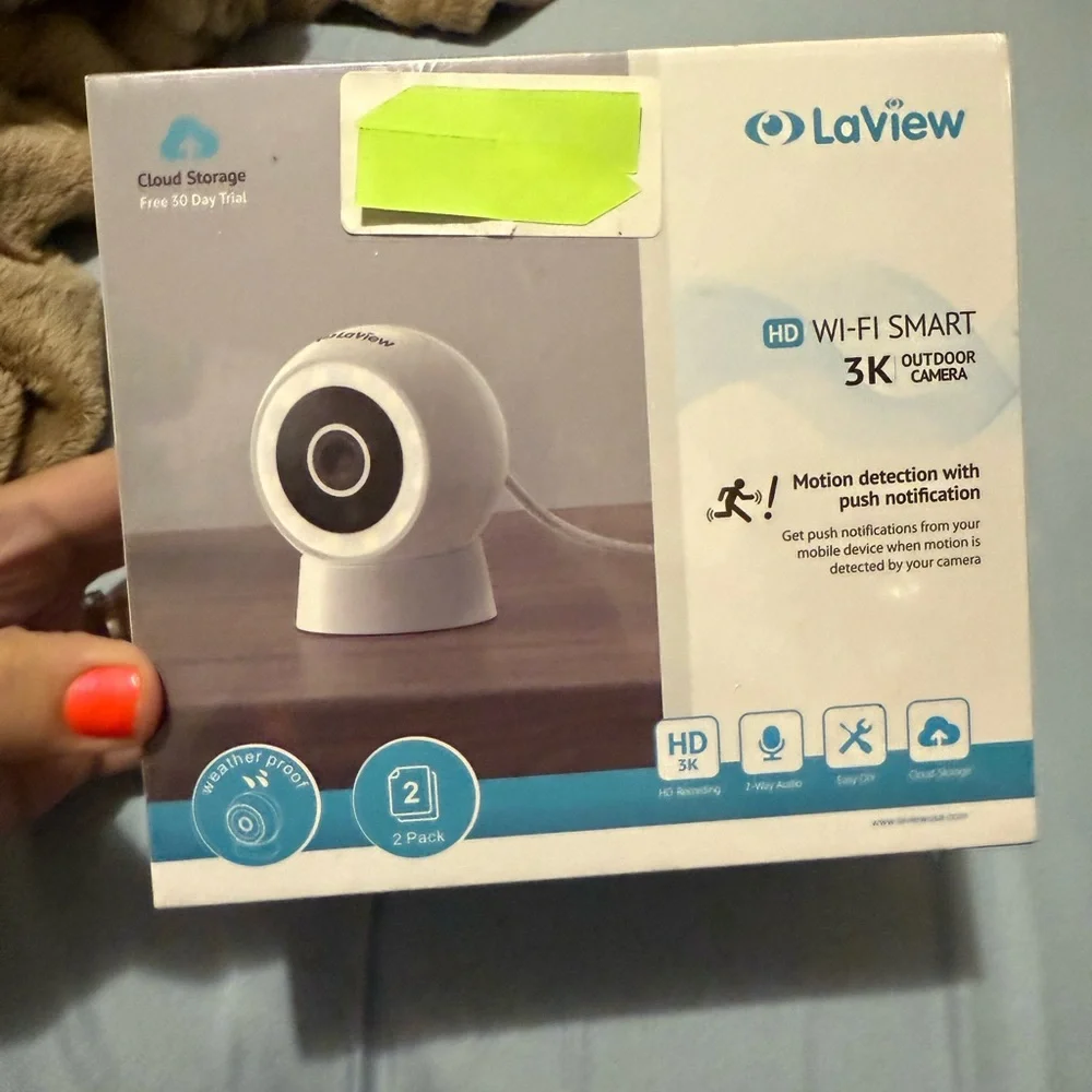 White Outdoor Camera - HD Wi-Fi Smart 3K